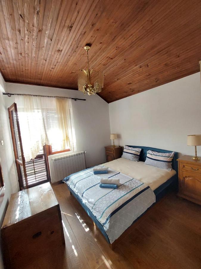 Holiday Home Milanovic Cetinje Exteriör bild